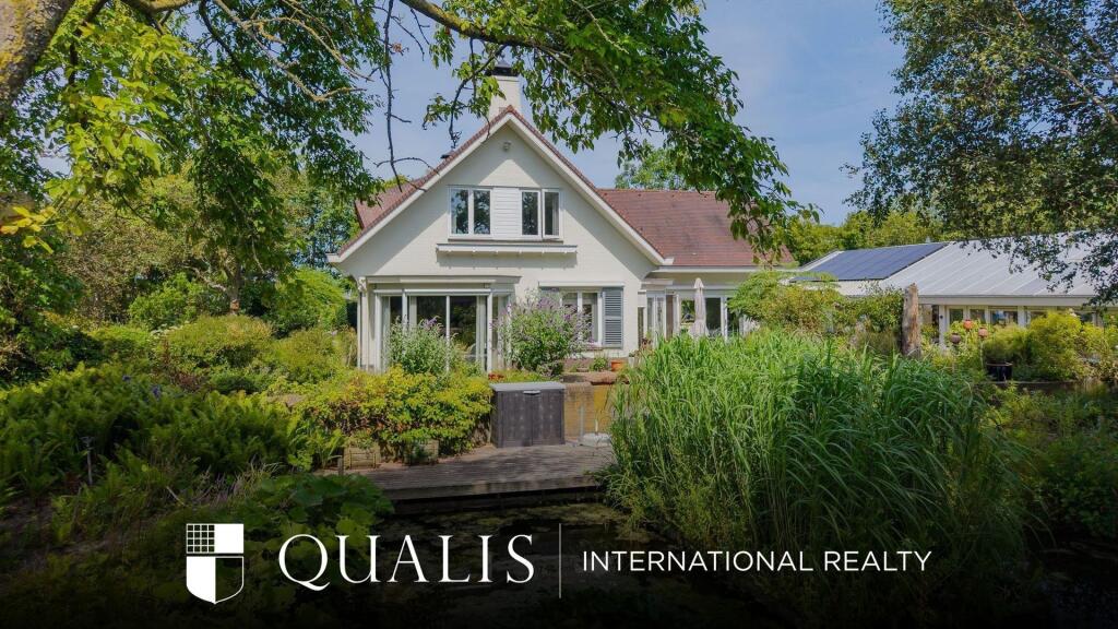 Main image of property: Zuid-Holland, Warmond