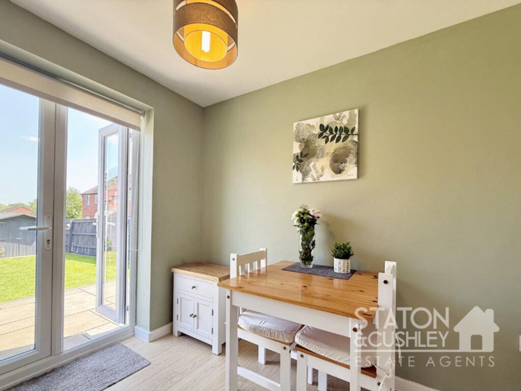 House in Mansfield, Nottinghamshire - View 5