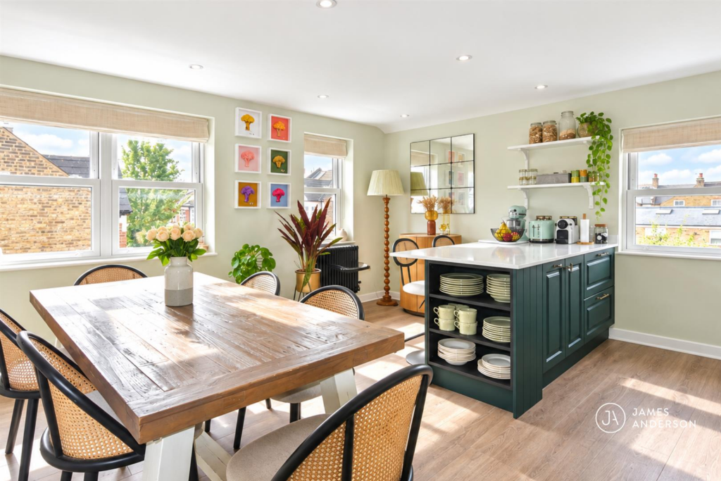 Apartment in London - View 4