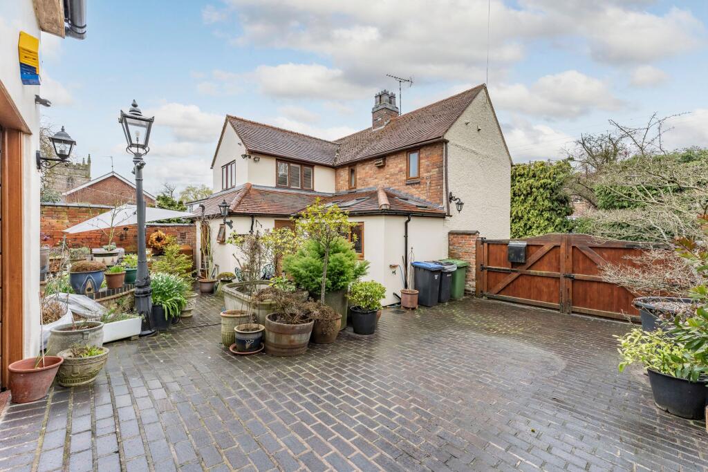 Main image of property: Walton Road, Kimcote, LE17