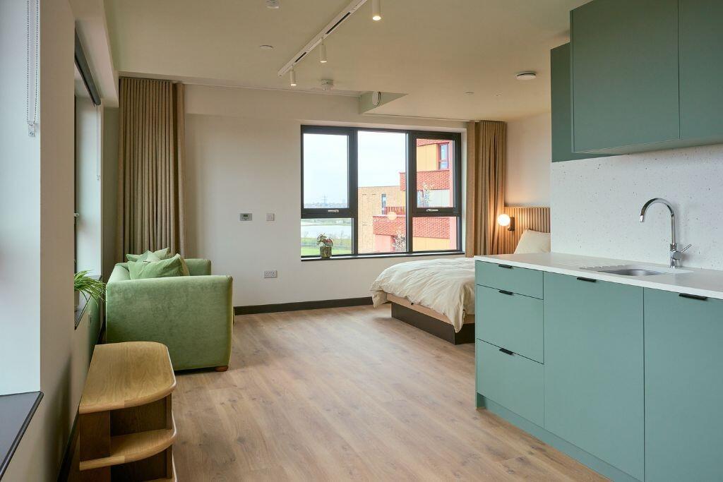 Apartment in London, Leyton - View 5
