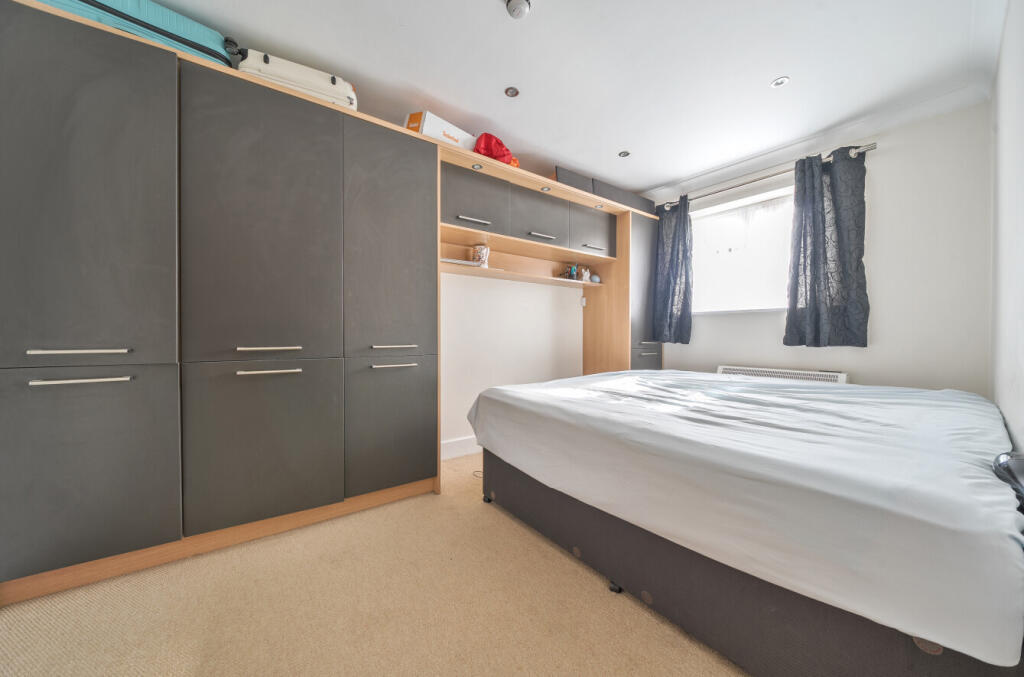 Apartment in Brighton - More