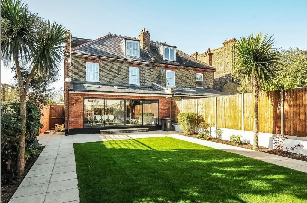 House in London, Kilburn - View 3