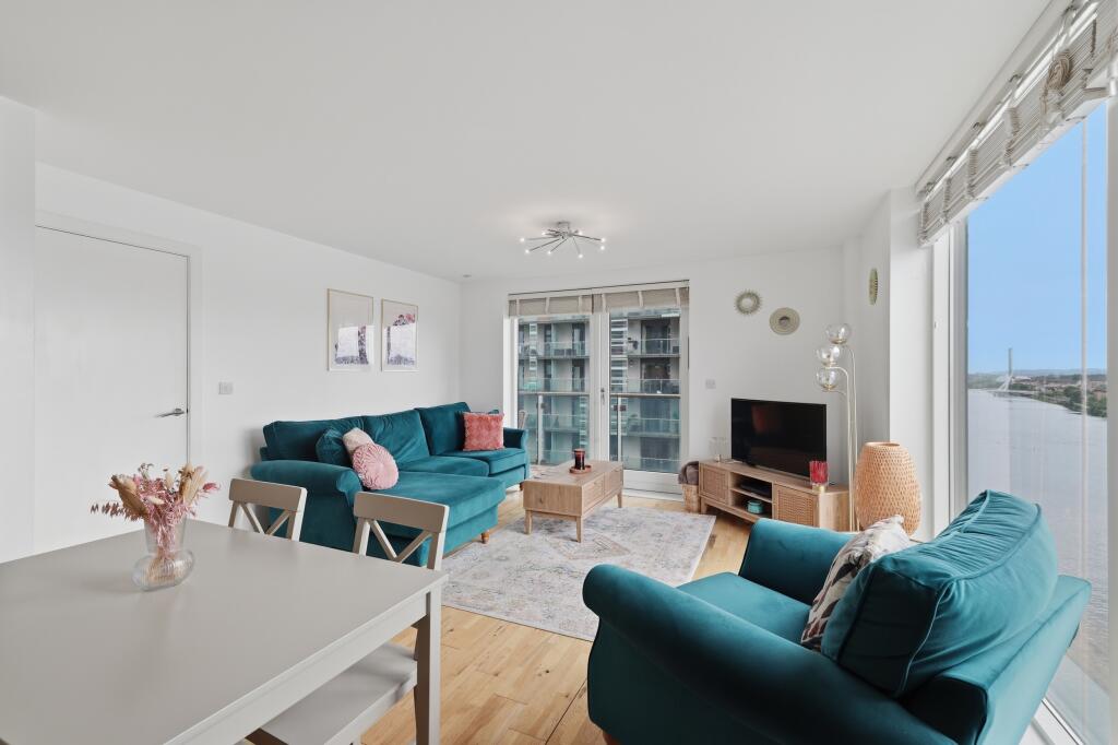 Apartment in Glasgow - View 3