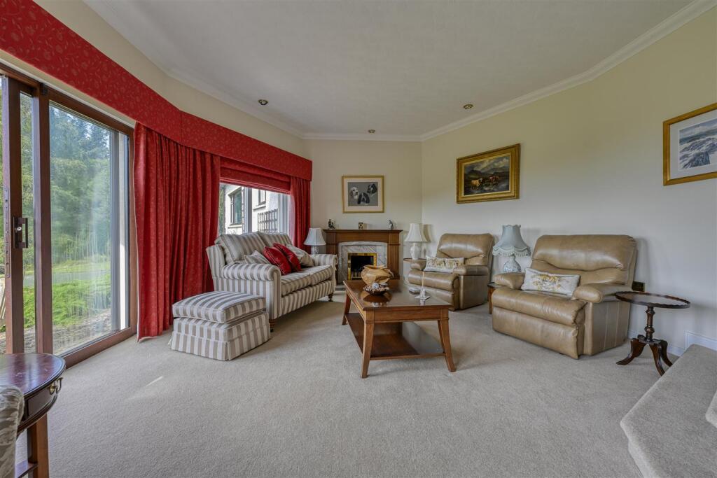 House in Inverness, Leachkin - View 4