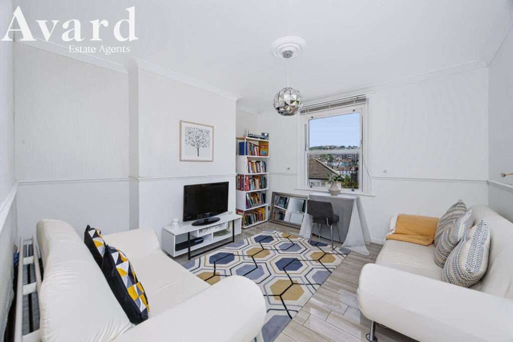 Apartment in Brighton - View 4
