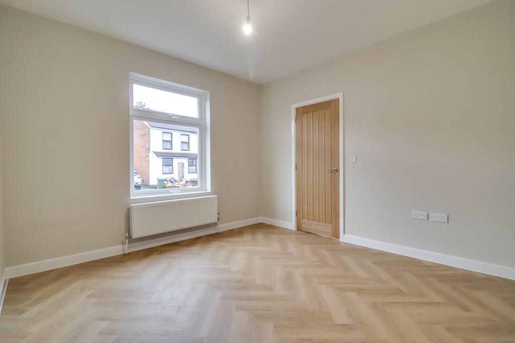 House in Southampton, Waterside Park, Woolston - View 3
