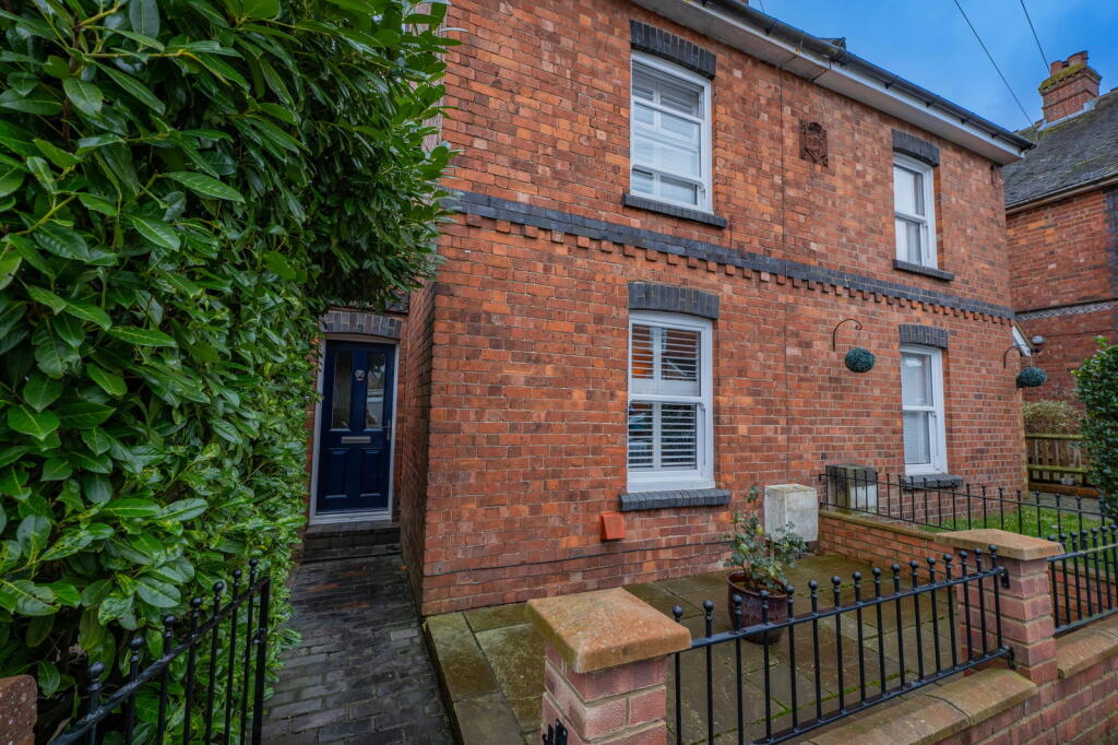 Main image of property: Colebrook Road, Tunbridge Wells, TN4 9DP