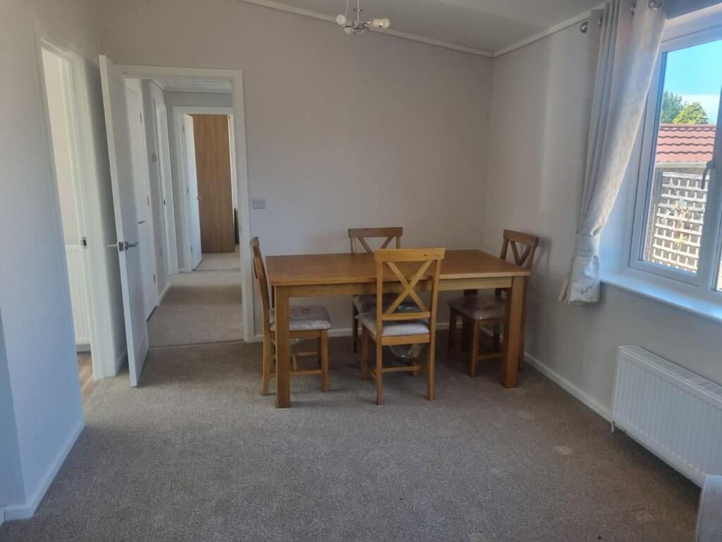 Telford , Telford and Wrekin, TF2 0DN photo 4