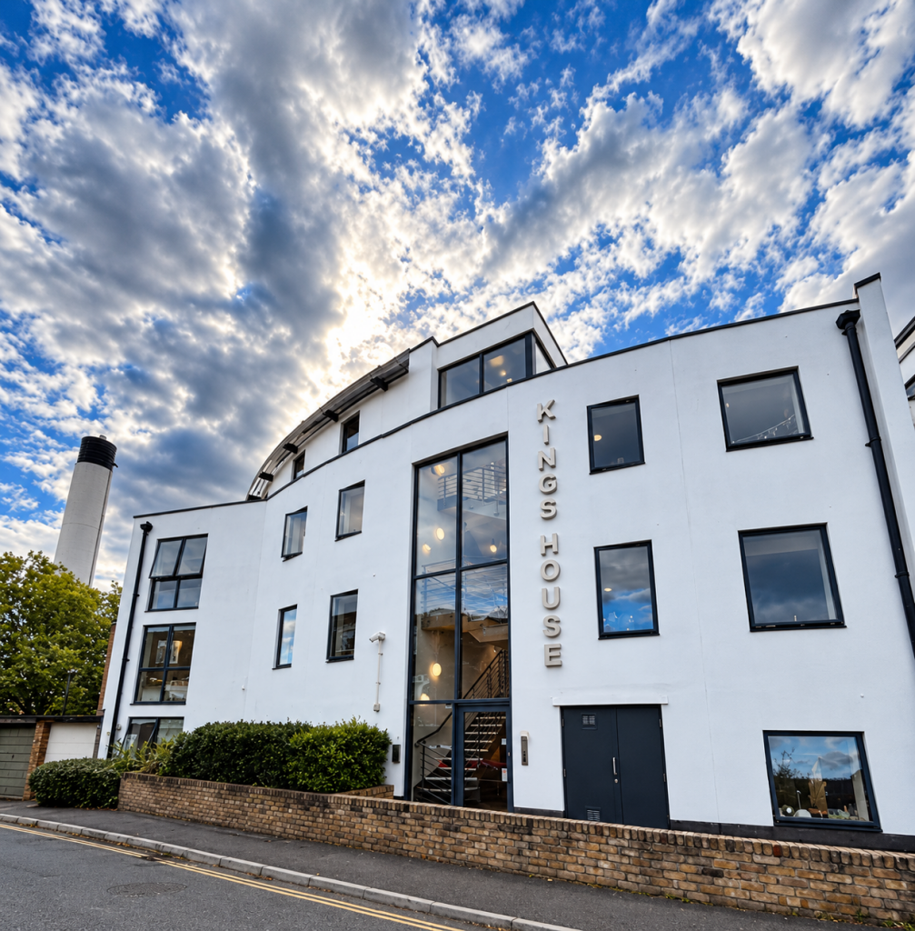 5 bedroom flat for rent
