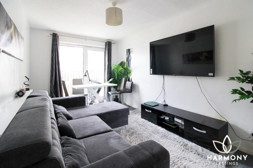 Main image of property: Lingen Close, Redditch, B98 0LQ