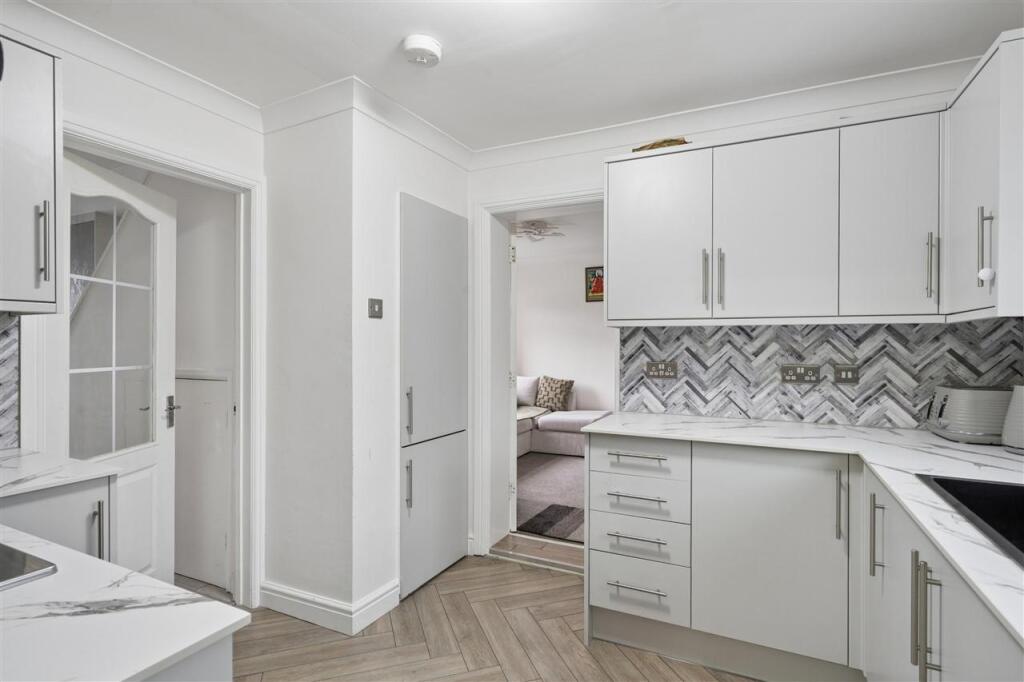 House in Southall - View 4