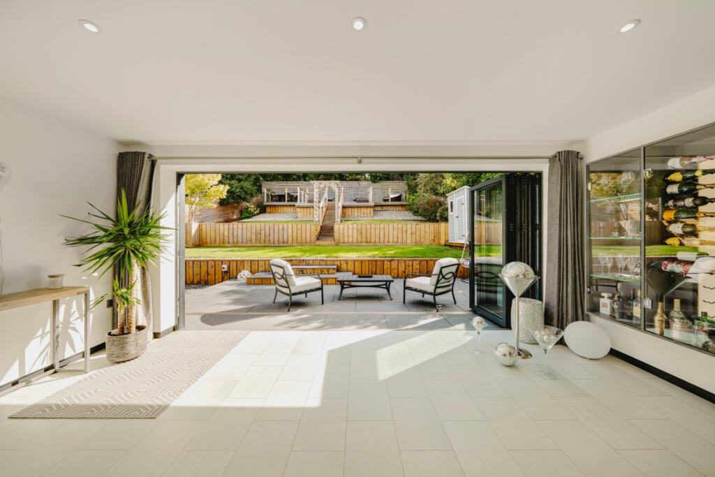 Hillside Road, Portishead, North Somerset, BS20 photo 4