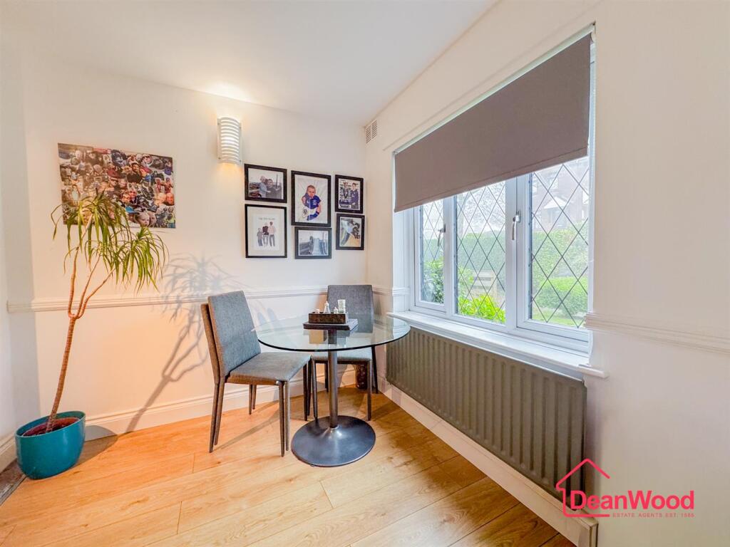 22 Reginald Mews, Governors Hill photo 4