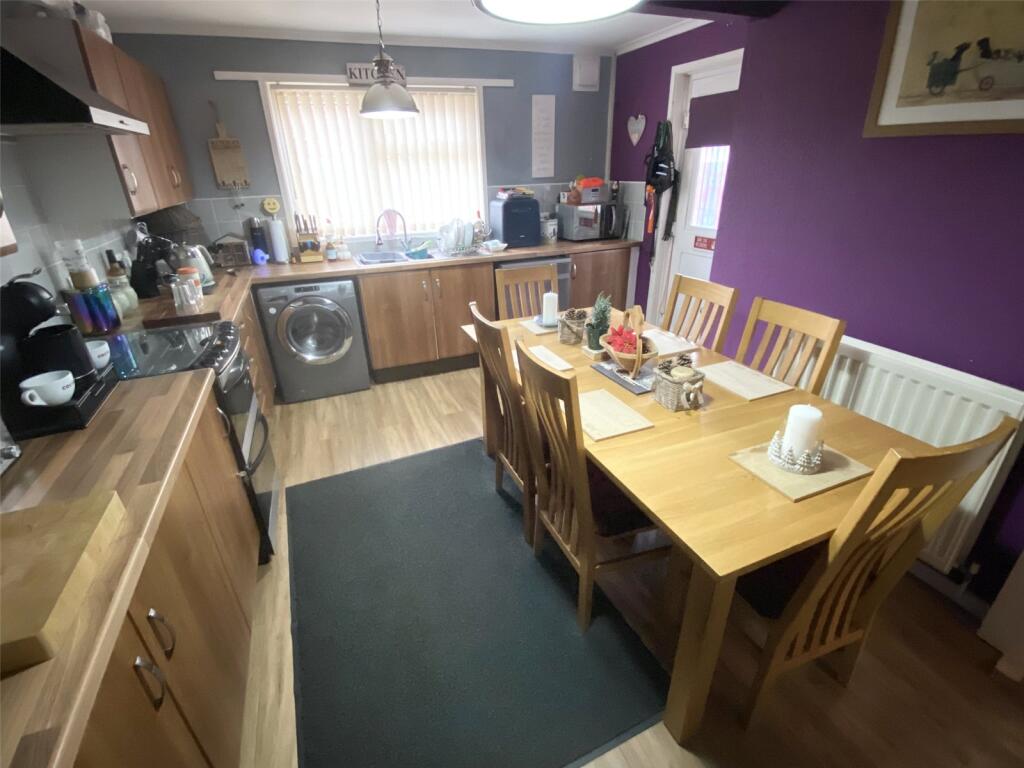 Juniper Drive, Trench, Telford, Shropshire, TF2 photo 3