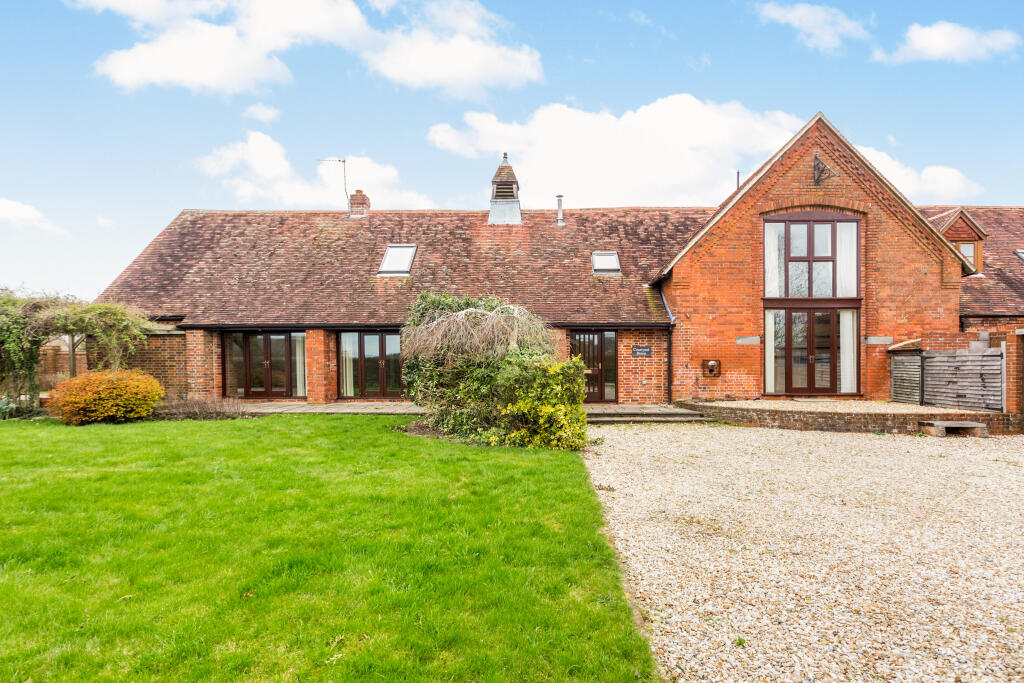 Main image of property: Park Lane, Swanmore, SO32
