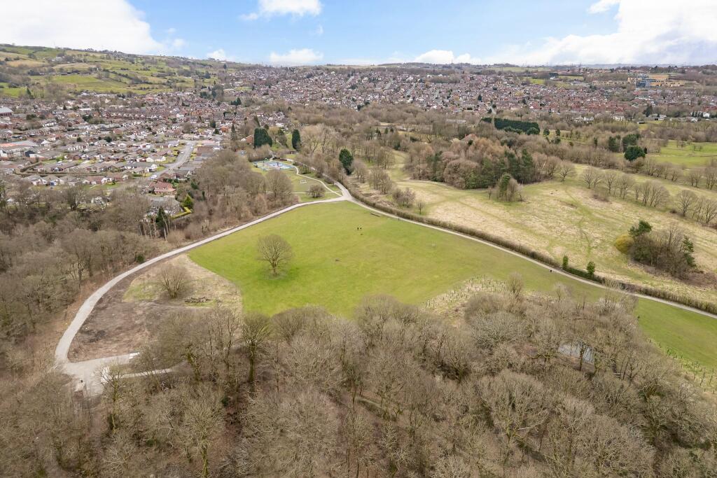 61, Timberbottom, Bradshaw, Bolton, BL2 photo 3