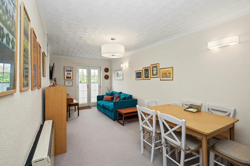 Flat 3, Brook Lodge, Schools Hill, Cheadle, Cheshire photo 2