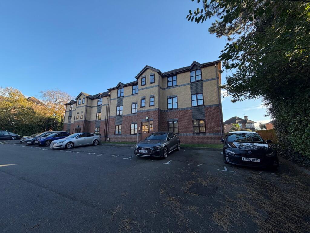 Main image of property: Briarswood, Winchester Road, Shirley, Southampton, SO16 6GD