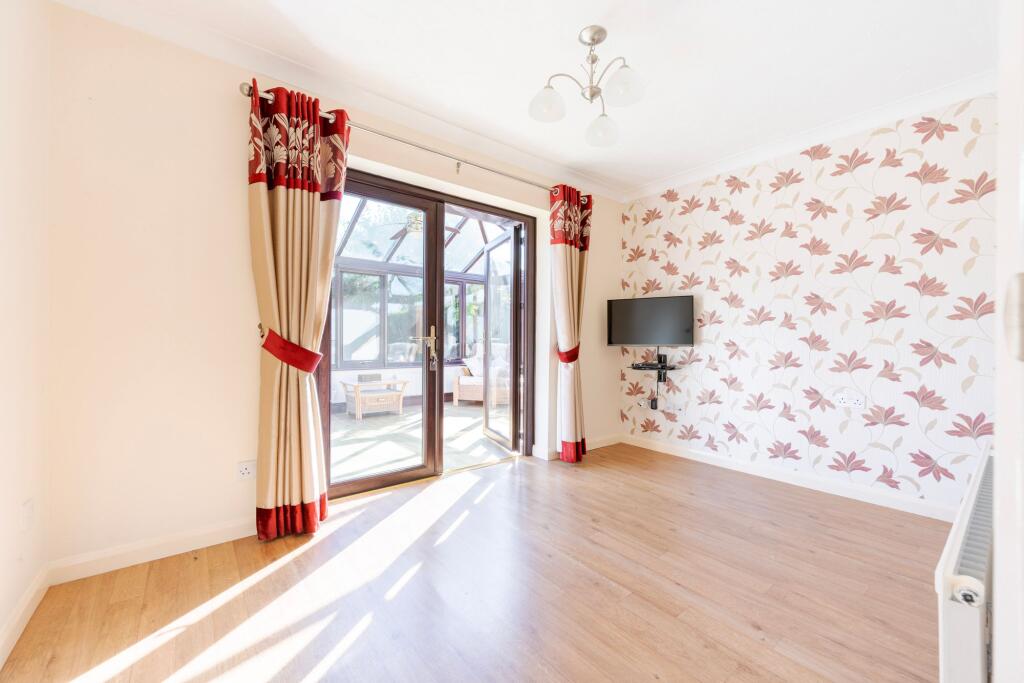 House in Ipswich - View 5