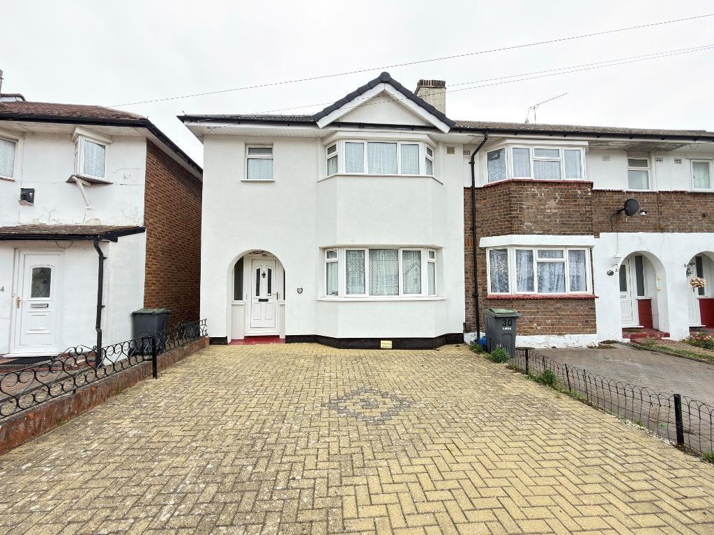 Main image of property: Wilsden Avenue, Farley Hill, Luton, Bedfordshire, LU1 5HP