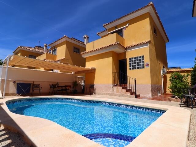 Main image of property: Valencia, Alicante, Algorfa