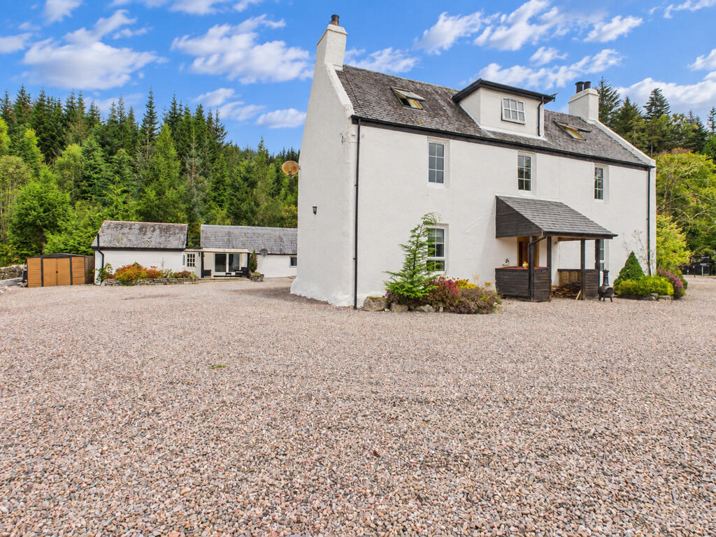 House in Perth - View 3