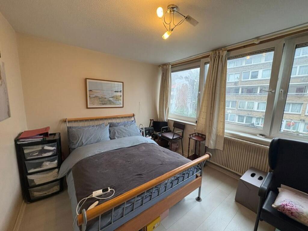 Apartment in London - View 5