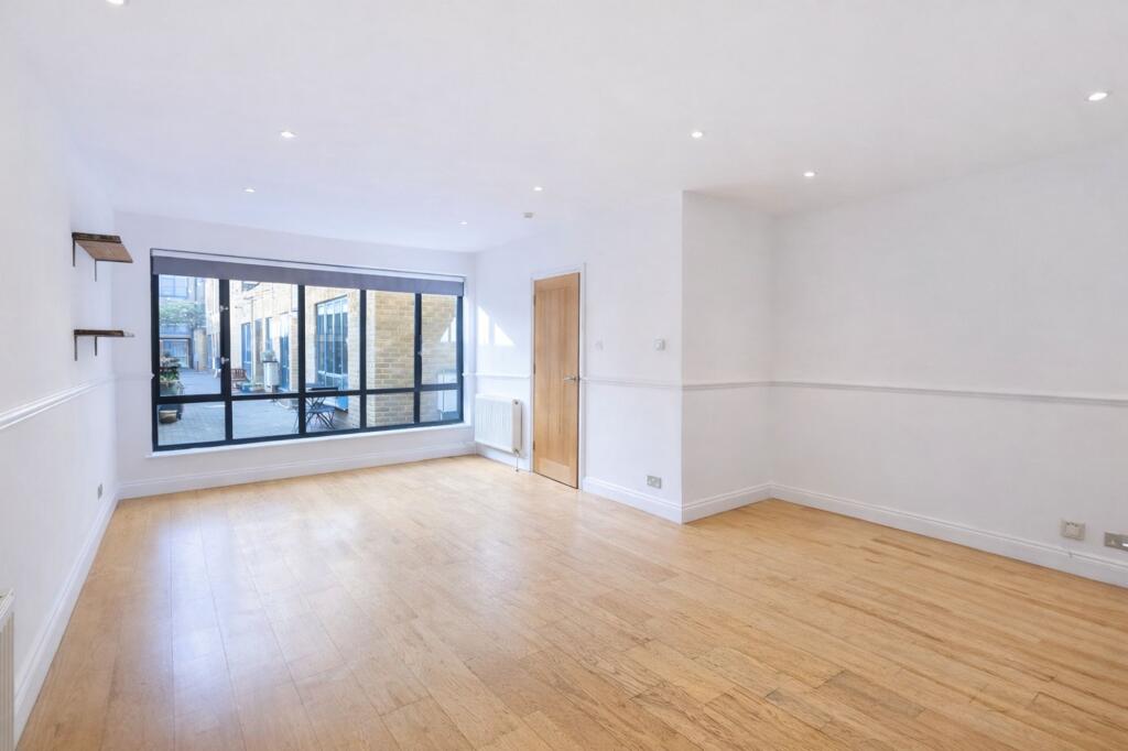 Main image of property: Carly Mews, London, E2