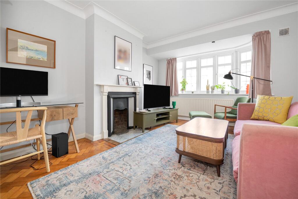 Apartment in London - View 2