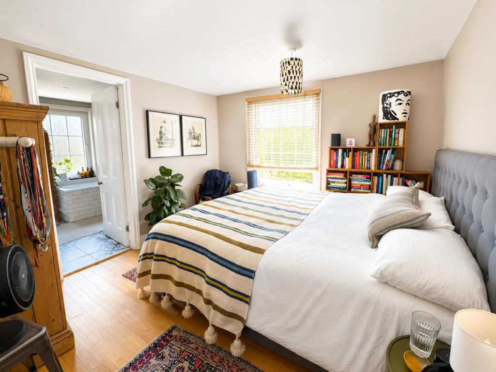 Apartment in Brighton - More