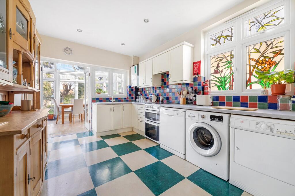 Park Avenue, Bromley, BR1 photo 5