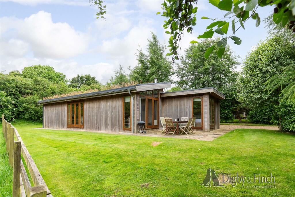 Main image of property: The Avenue, Exton