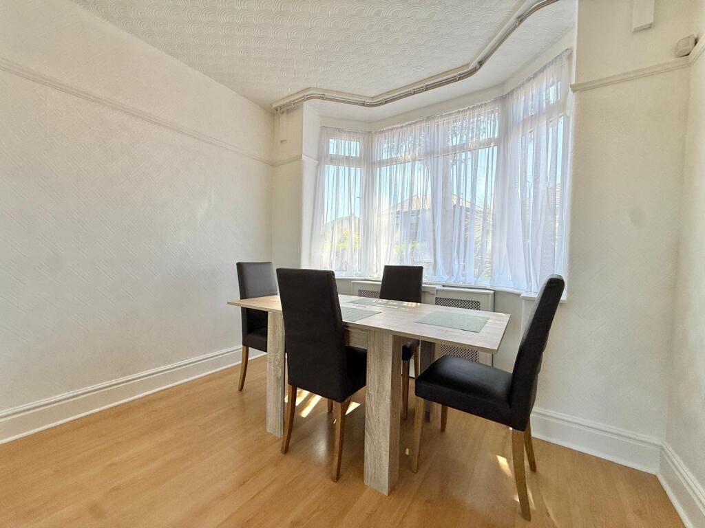 House in Tameside, Denton - More