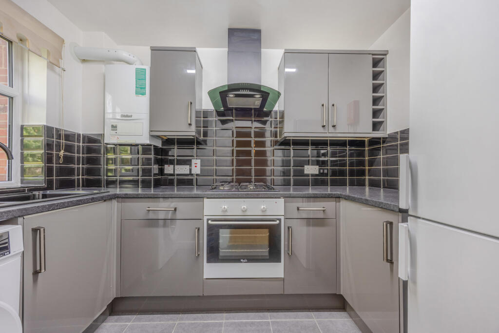 Main image of property: Fernleigh Close, Croydon, CR0
