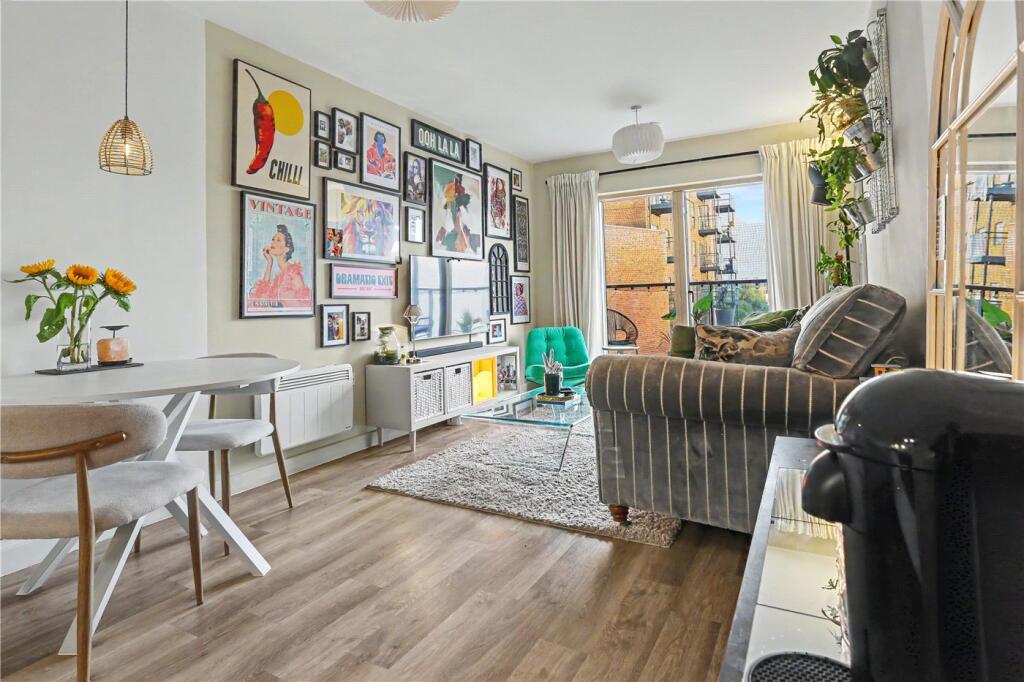 Apartment in Norwich, Norfolk - View 4