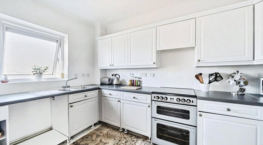 Apartment in Dartford - More