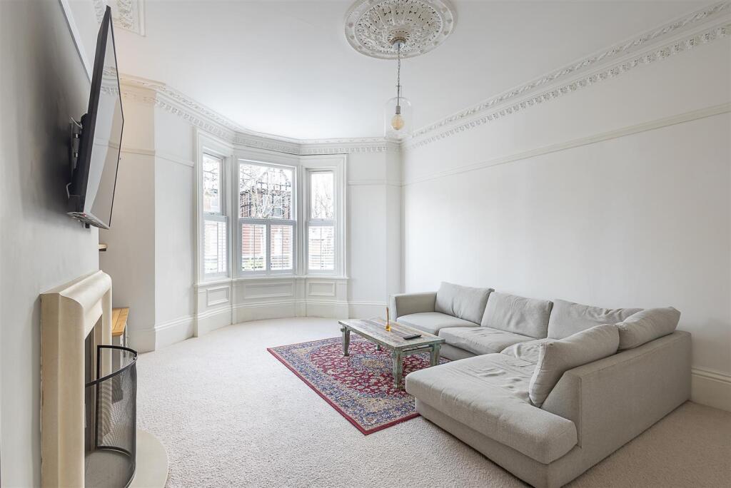 Apartment in Newcastle upon Tyne - View 5