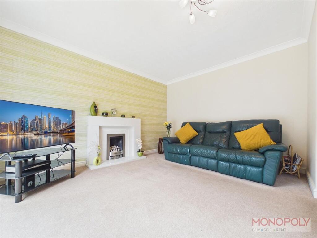 House in Pen-y-ffordd, Flintshire - View 4