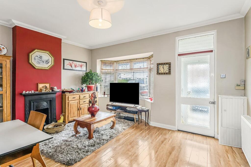 Westward Road, Chingford - View 2