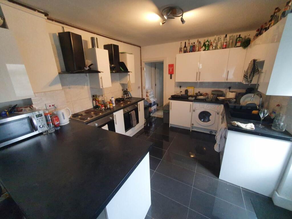 House in Cardiff - View 4