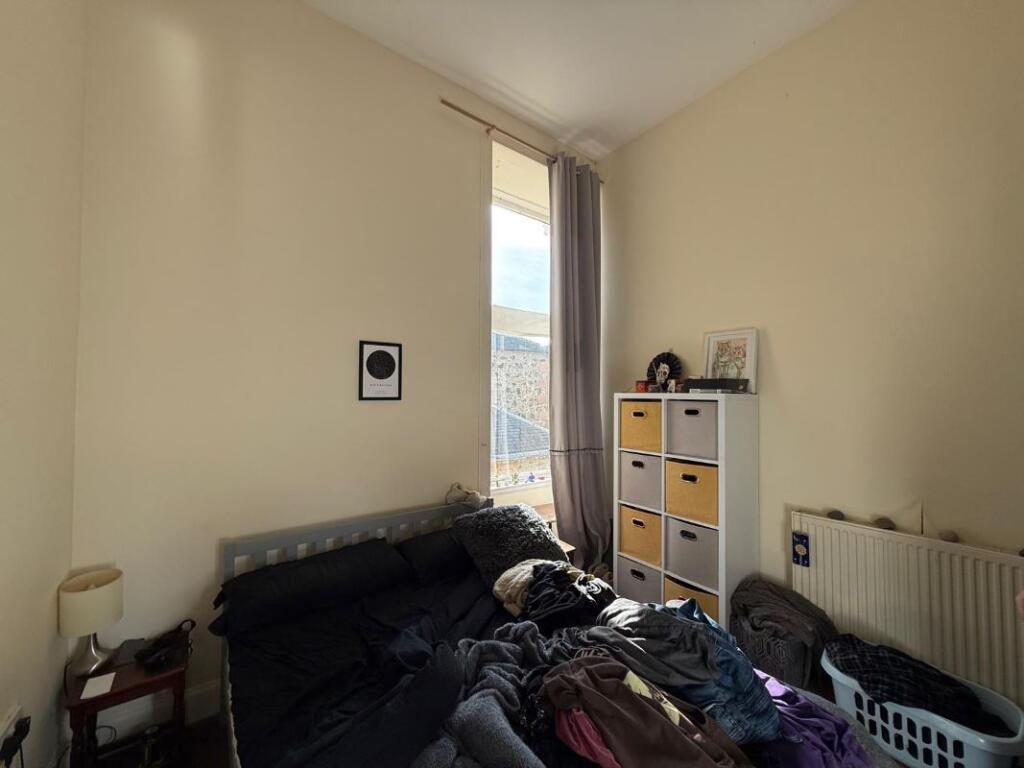 Apartment in Paisley - View 5