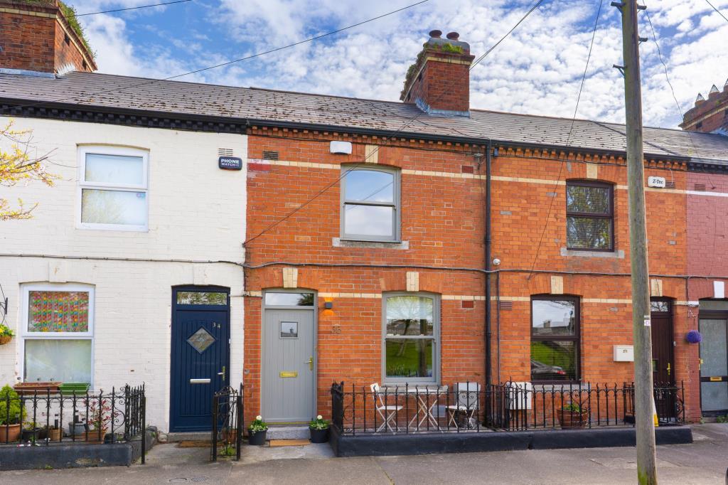 Main image of property: 35 Aikenhead Terrace, Ringsend, Dublin 4, D04 K003