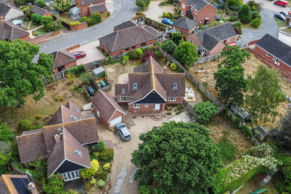 Main image of property: Oak Tree Close, Hollesley, IP12 3