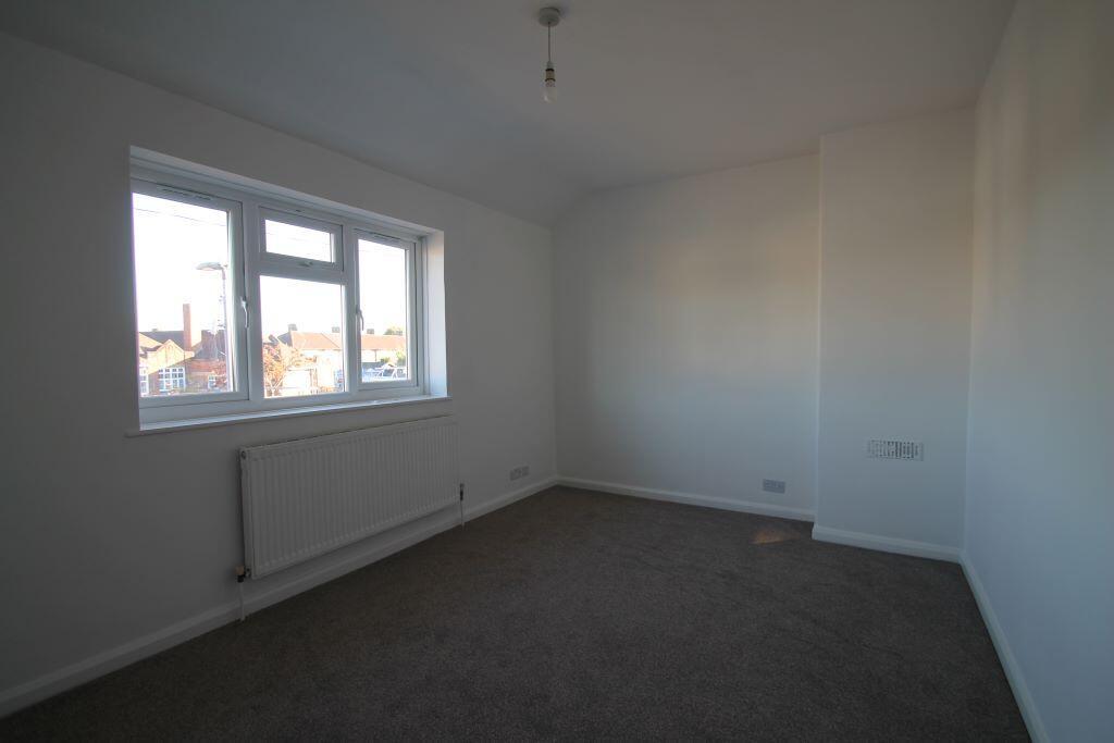 House in Romford - More