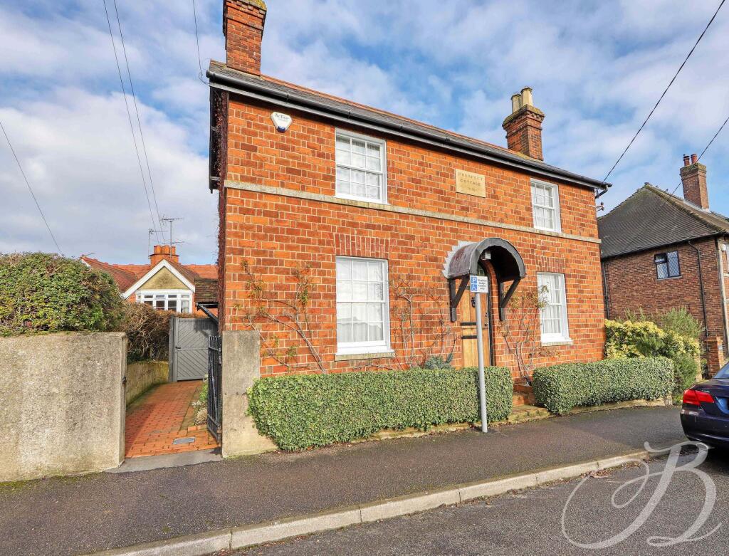 Main image of property: High Road, Cookham, SL6