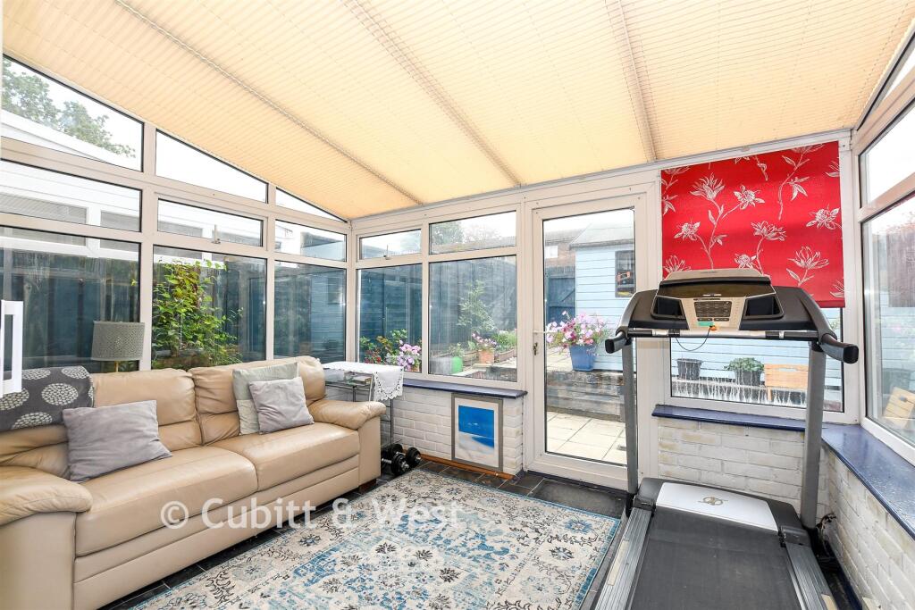 House in Reigate and Banstead, Surrey - View 5