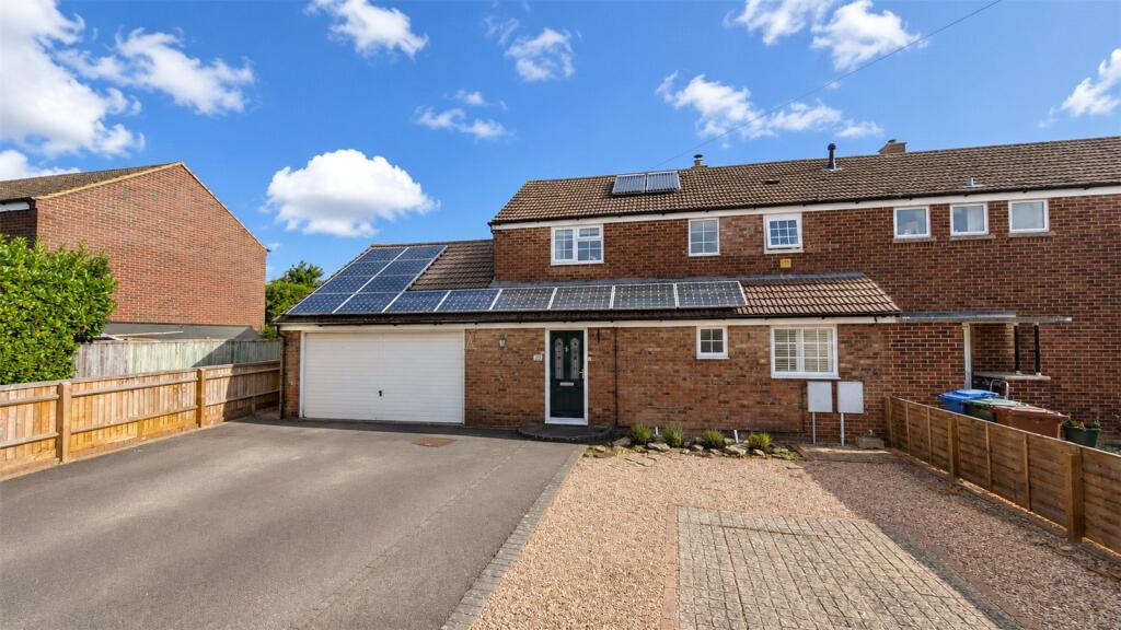 Main image of property: Elderfield Road, Bicester, Oxfordshire, OX27