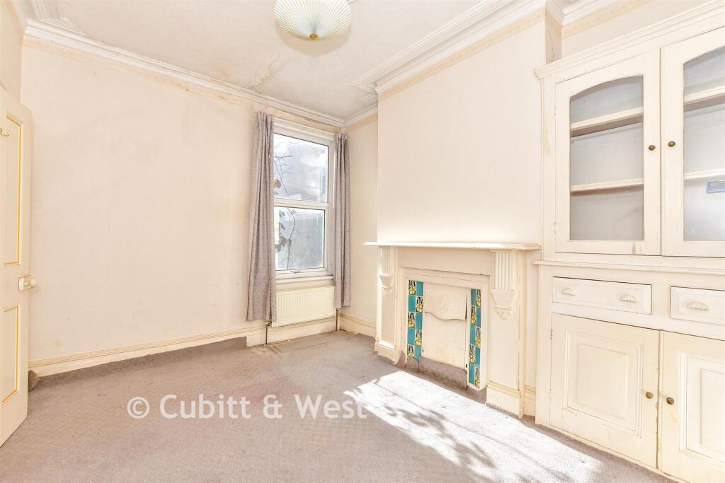 Oriel Road, North End, Portsmouth, Hampshire - View 6