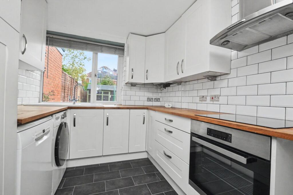 House in Salisbury - View 2